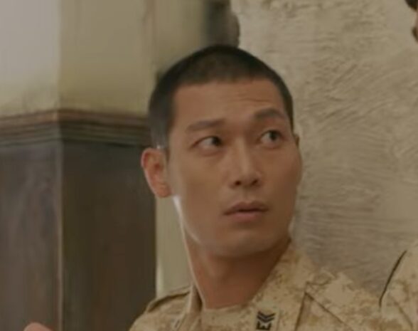韓国ドラマ「太陽の末裔」のチェ・ウグンを演じるパク・フン