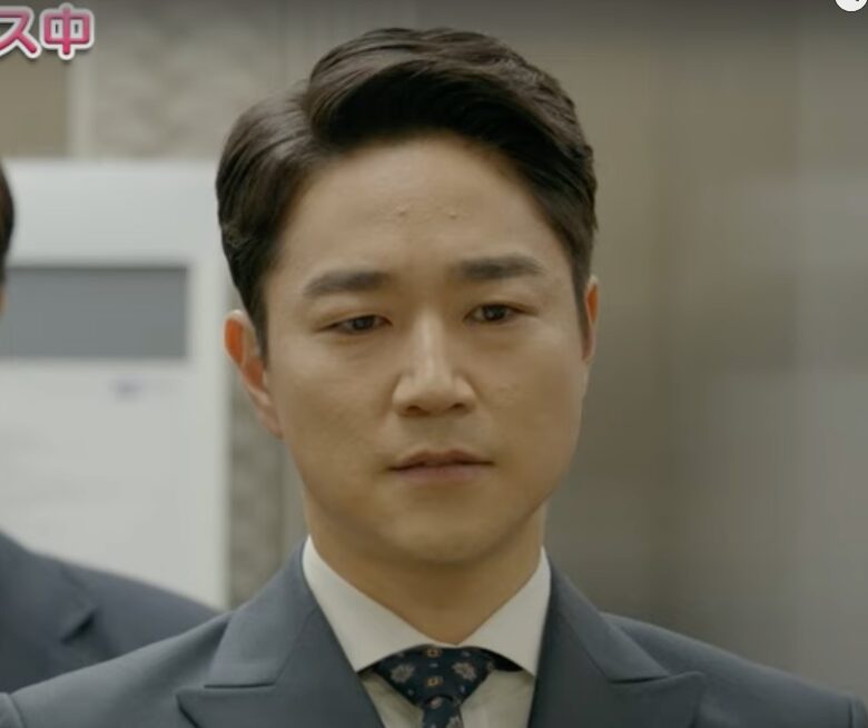 韓国ドラマ「太陽の末裔」のハン・ソックォンを演じるテ・イノ